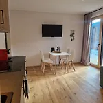 Lägenhet Haus Robi Wood Bad Kleinkirchheim