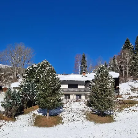 Haus Robi Wood 아파트