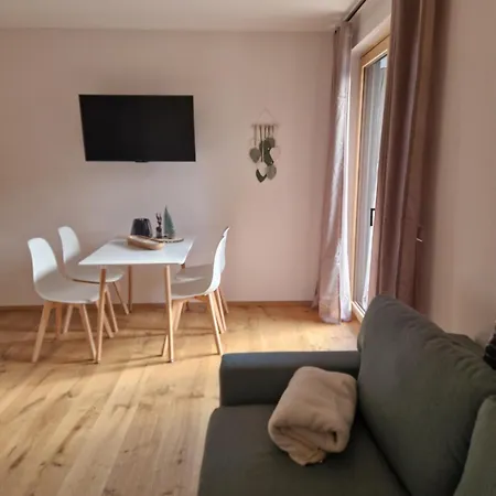 Apartment Haus Robi Wood