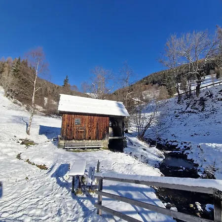 아파트 Haus Robi Wood
